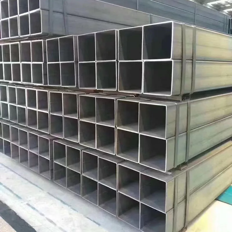 Rovná štěrbinová černá obdélníková trubka